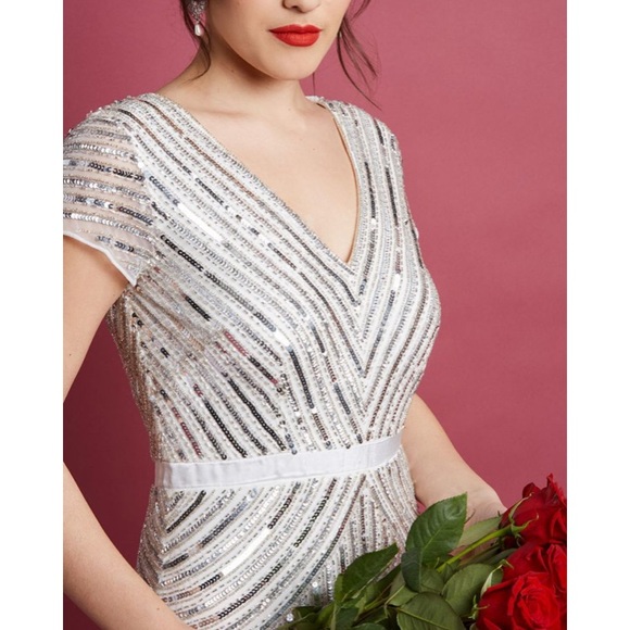 Adrianna Papell beaded cap sleeve v neck long gown - Picture 5 of 11